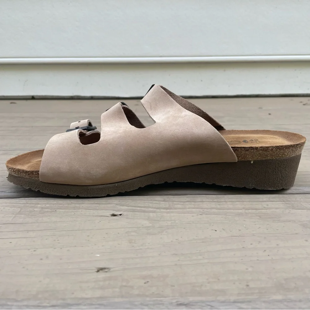 Naot Footwear Austin Sand Stone Suede Triple Strap Slide Sandals size 42 - Picture 10 of 14